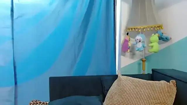 cornflower_mm on StripChat