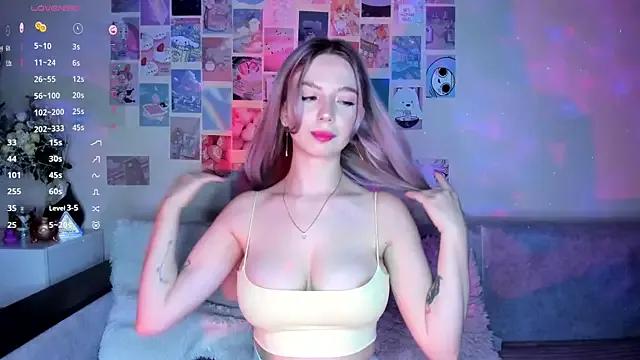 Freechat CortneyCane on StripChat