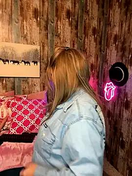 cowgirlc on StripChat