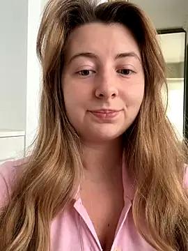 Freechat curvyflawless on StripChat