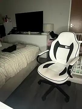 Freechat CurvyGirlMyla on StripChat