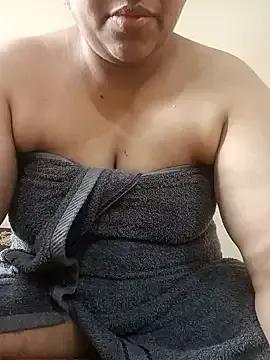 Doctorleone — Ice cube in ass