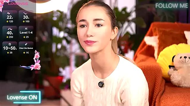 Freechat EmilyRaymont on StripChat