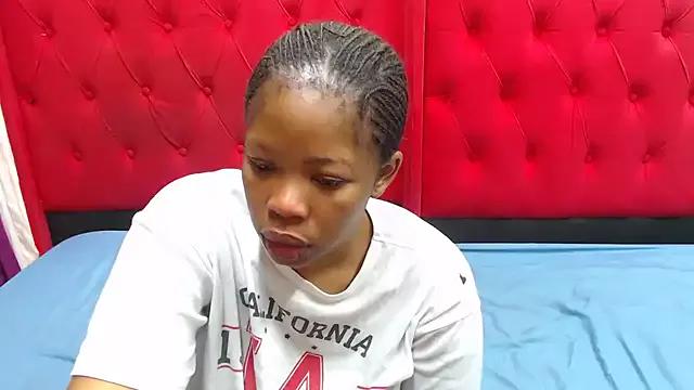 EROTIC_BARBIE28 on StripChat