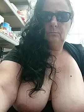 eroticjessitop on StripChat