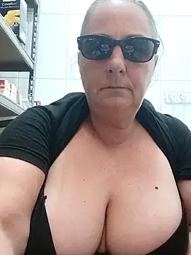 eroticjessitop on StripChat