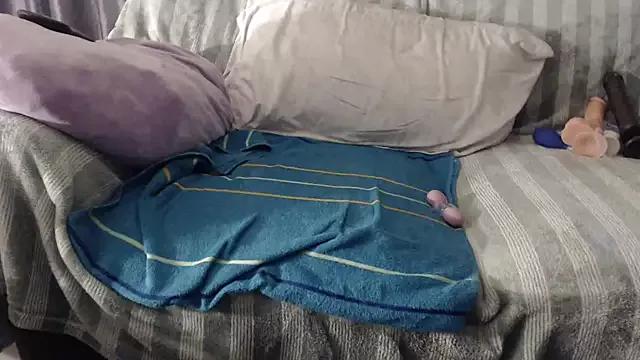 FreckleFaceBeauty on StripChat