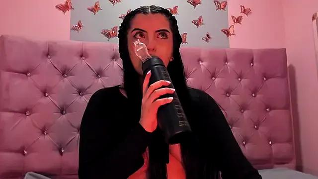 Freechat GiaBlaze_ on StripChat