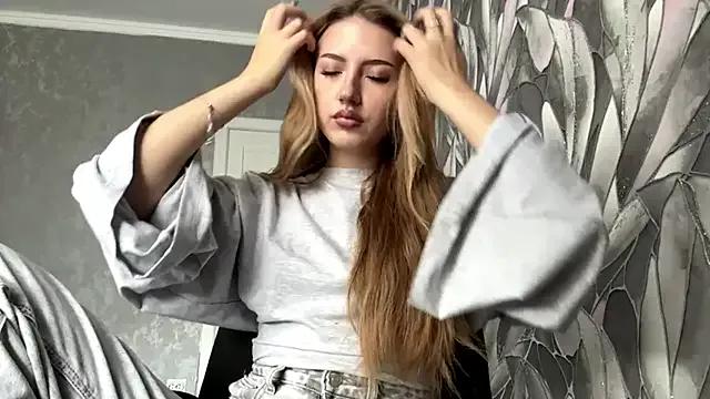 Freechat HollyCroker on StripChat