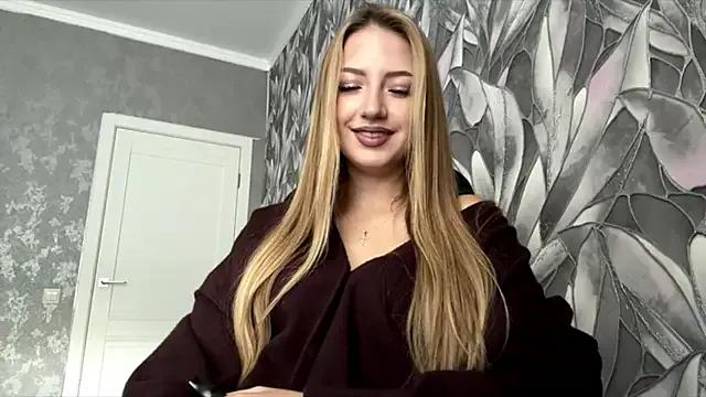 Freechat HollyCroker on StripChat