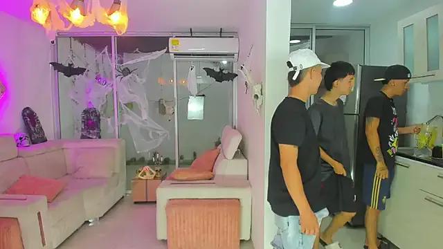 Houseofwarrios on StripChat