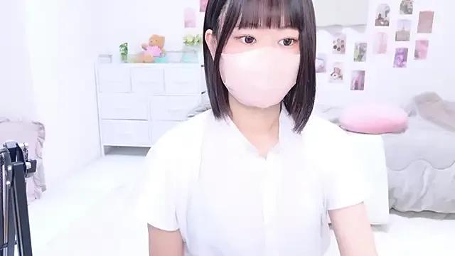 Im_Yu-na on StripChat