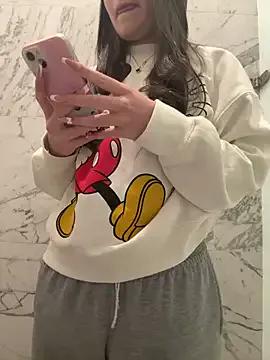 StripChat Isabella21_ is Freechat Isabella21_ — Squirt