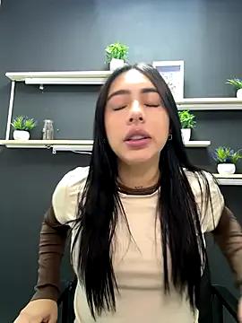 Freechat isabella_jade on StripChat