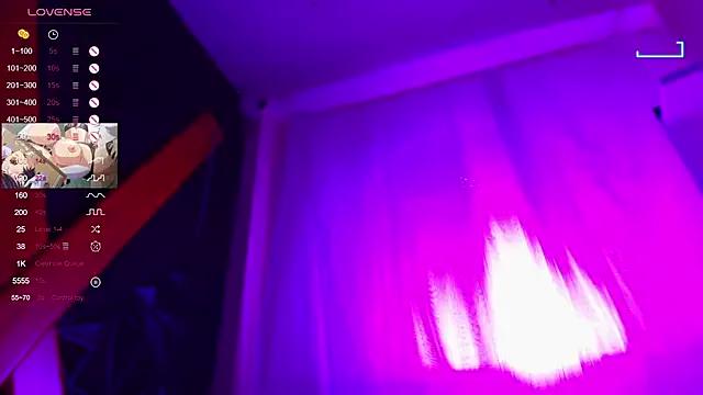 Freechat ivonne_diaz1 on StripChat