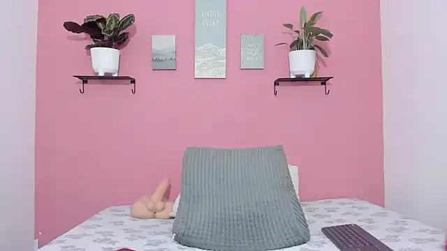 Karo_11_ on StripChat