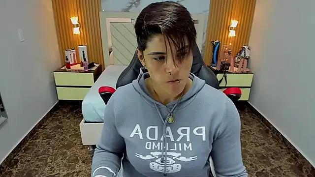 KAROLLJONES1 on StripChat