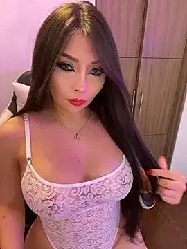 KateDeLatorre on StripChat