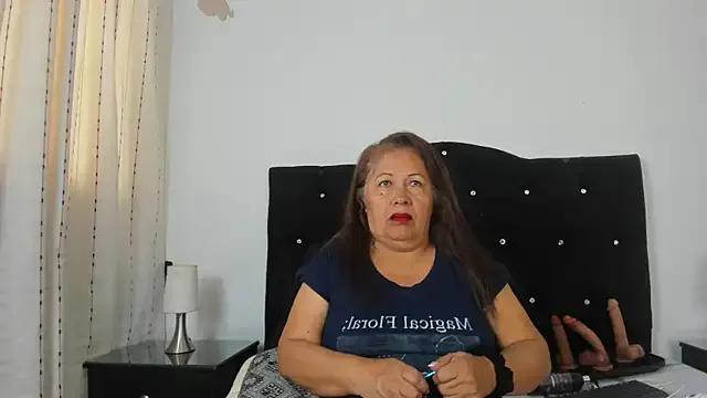 Keira_Lennox on StripChat