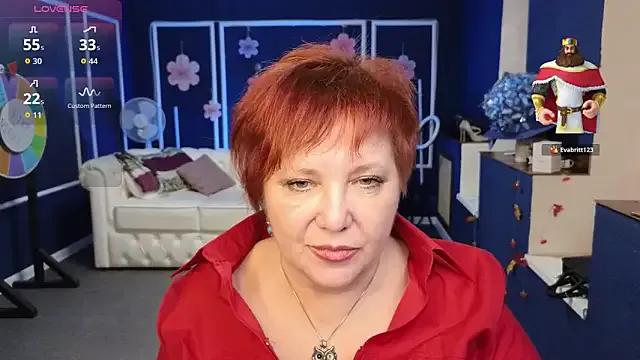 Kira_Kenett on StripChat