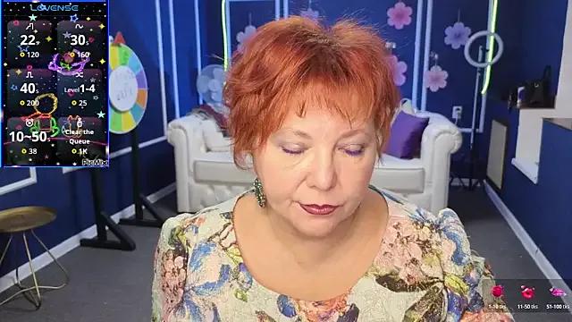 Kira_Kenett on StripChat