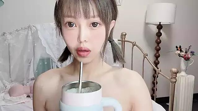 kiraa-0051 on StripChat