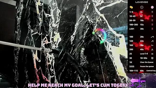 la_mazona on StripChat