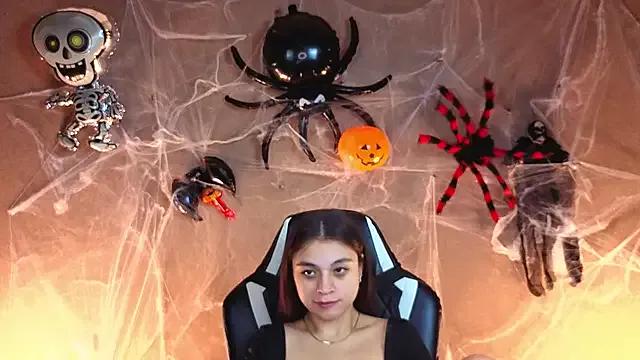 Freechat Leila_Hefner on StripChat