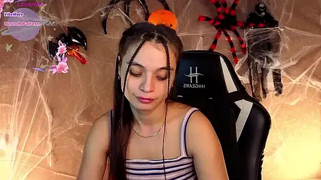 Freechat Leila_Hefner on StripChat