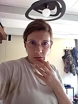 Lina_lou4 on StripChat