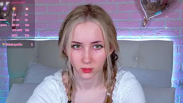 LiraKink on StripChat