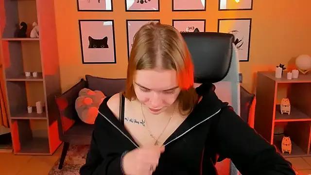 LisaMitchell on StripChat