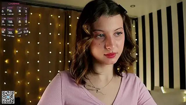 LorinaMaffitt on StripChat