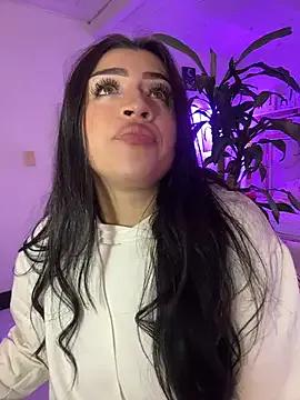 lucianaroy on StripChat