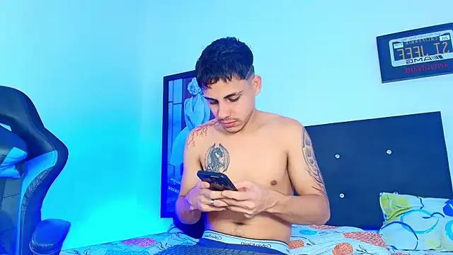 Luke_Stone on StripChat