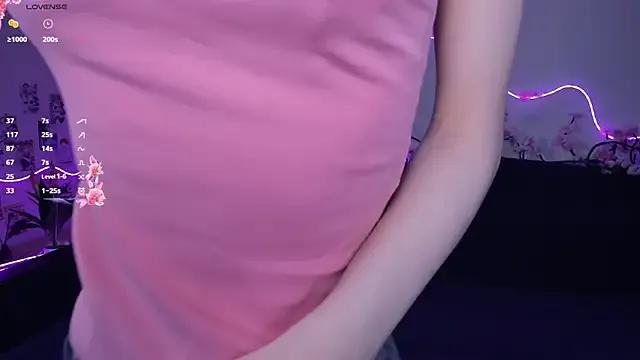 Megan--chan on StripChat