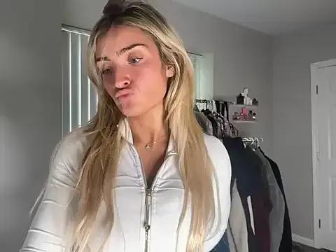 meggsworld on StripChat