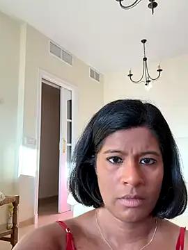 Melarose82 on StripChat