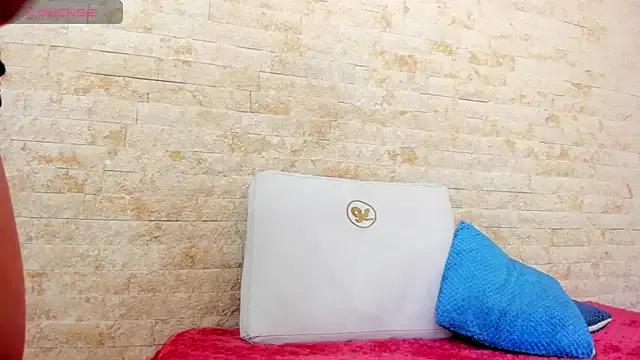 mia_roldan_ on StripChat