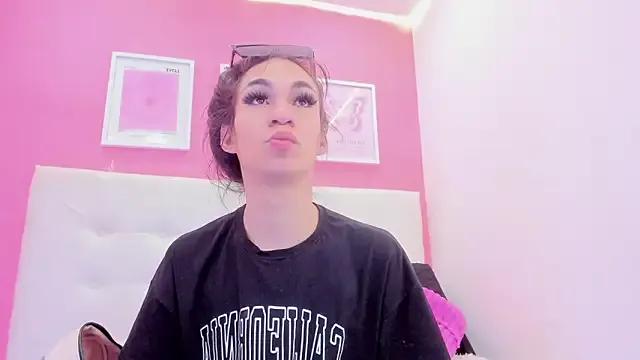 Mia_thompson_19 — play cock