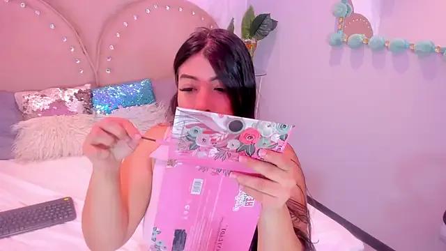 Freechat Miia_Thompsonn on StripChat