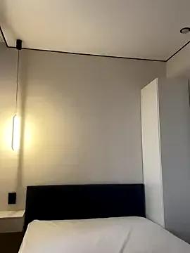 MilaBee on StripChat