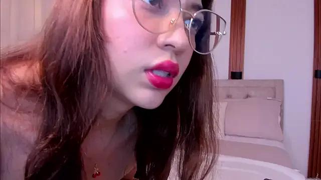 MillieBabe9 on StripChat