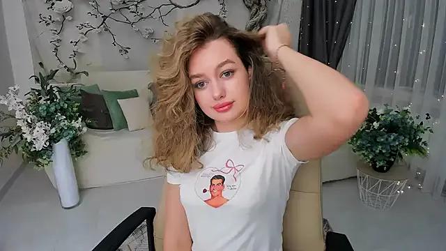 Freechat MiracleCurly on StripChat