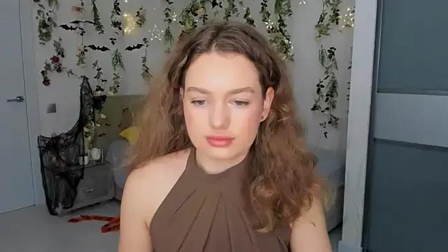 Freechat MiracleCurly on StripChat