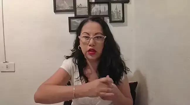 Freechat MirandaLatinaLovely on StripChat