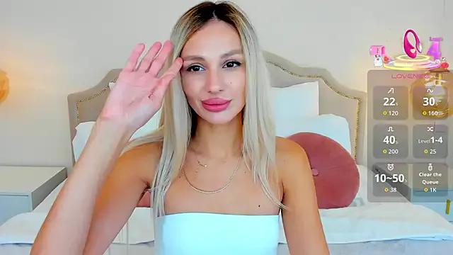 MissLoou on StripChat