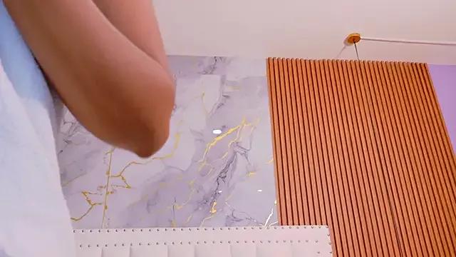 naughty_ebonyy on StripChat