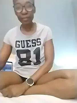 Freechat NaughtyCouga on StripChat