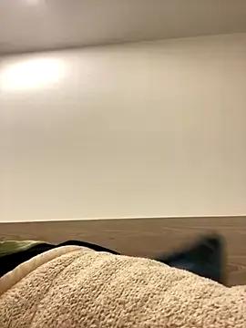 Freechat Nhi999 on StripChat